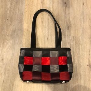 Harvey’s Love at first Bite Medium tote